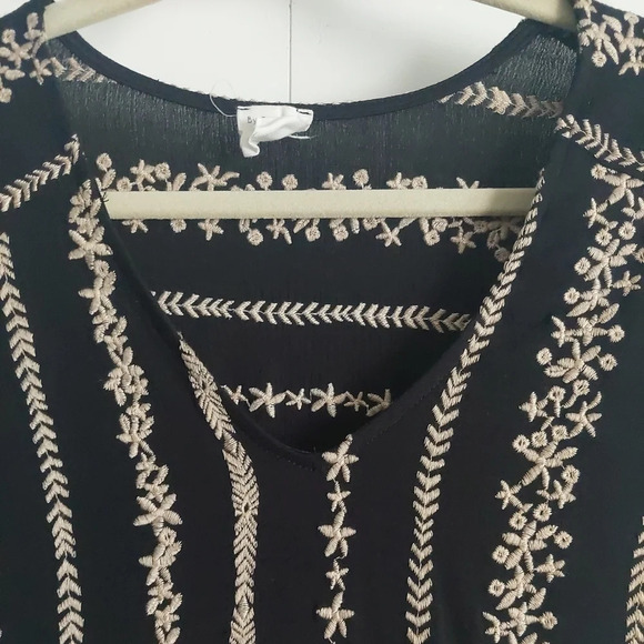 Embroidered Floral Shorts romper Pockets Jumpsuit S whimsigoth Bohemian Beach - Picture 3 of 6